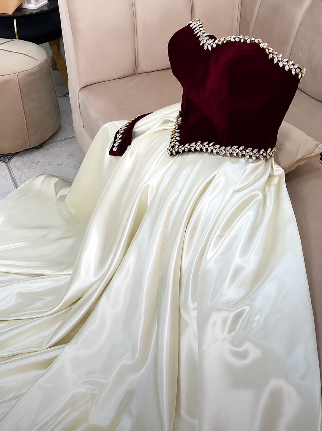 QUEEM DRESS