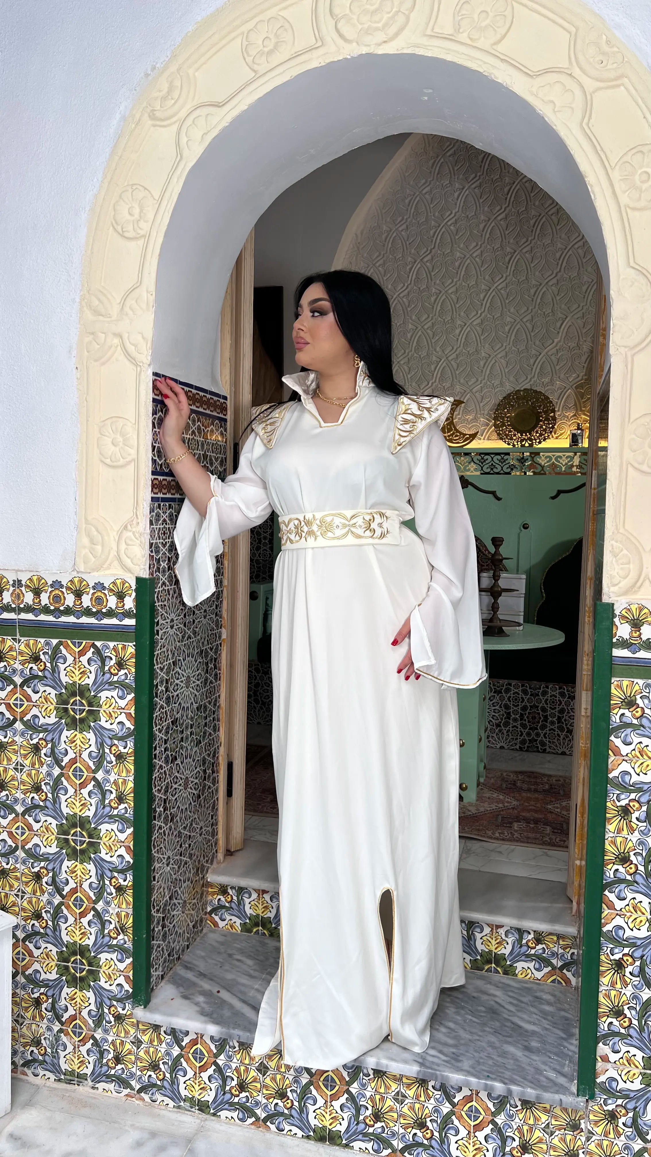 👑 قفطان الأناقة الملكية