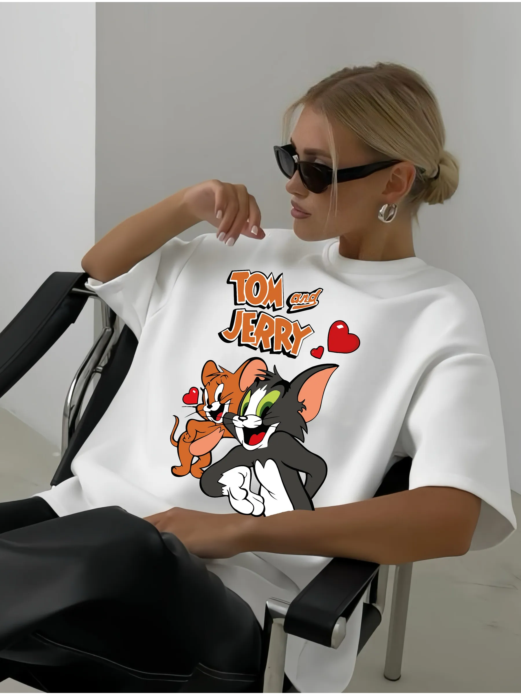 TOM AND JERRY